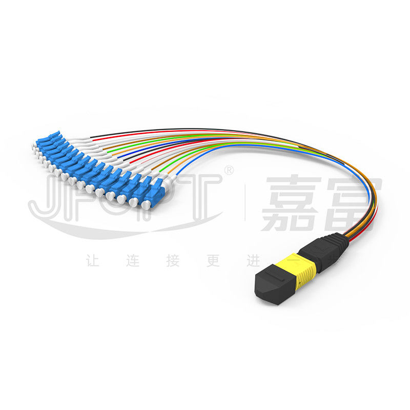 Type unimodal de la perte G657A1/G657A2 de noyaux de la corde de correction de MPO-LC 16 bas une boîte de module