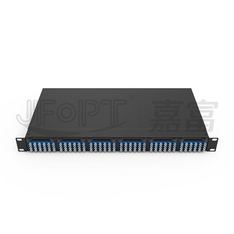 1U MPO-LC G657A1 144 Noyaux Densité Boîte de jonction haute densité avec adaptateur LC châssis en acier laminé à froid